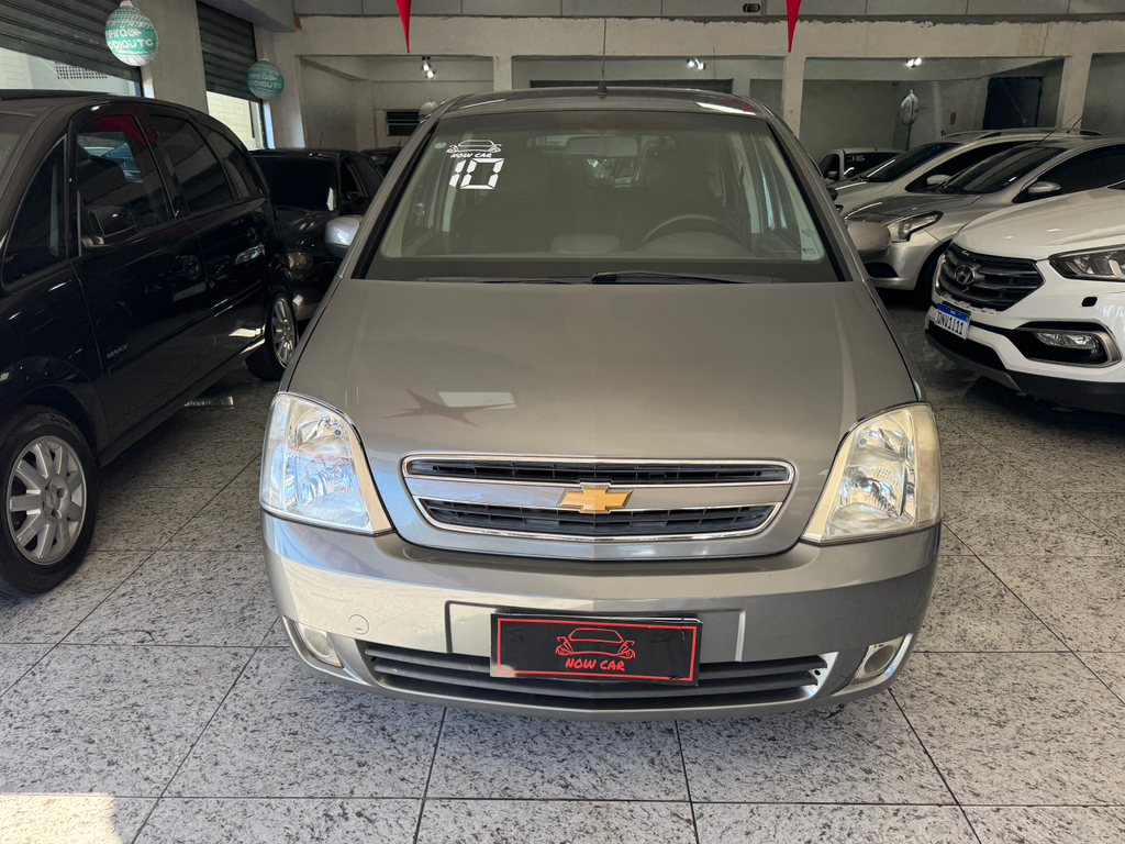 Chevrolet Meriva Cinza