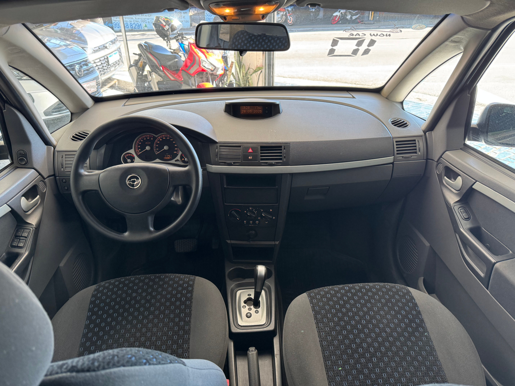 Chevrolet Meriva Cinza