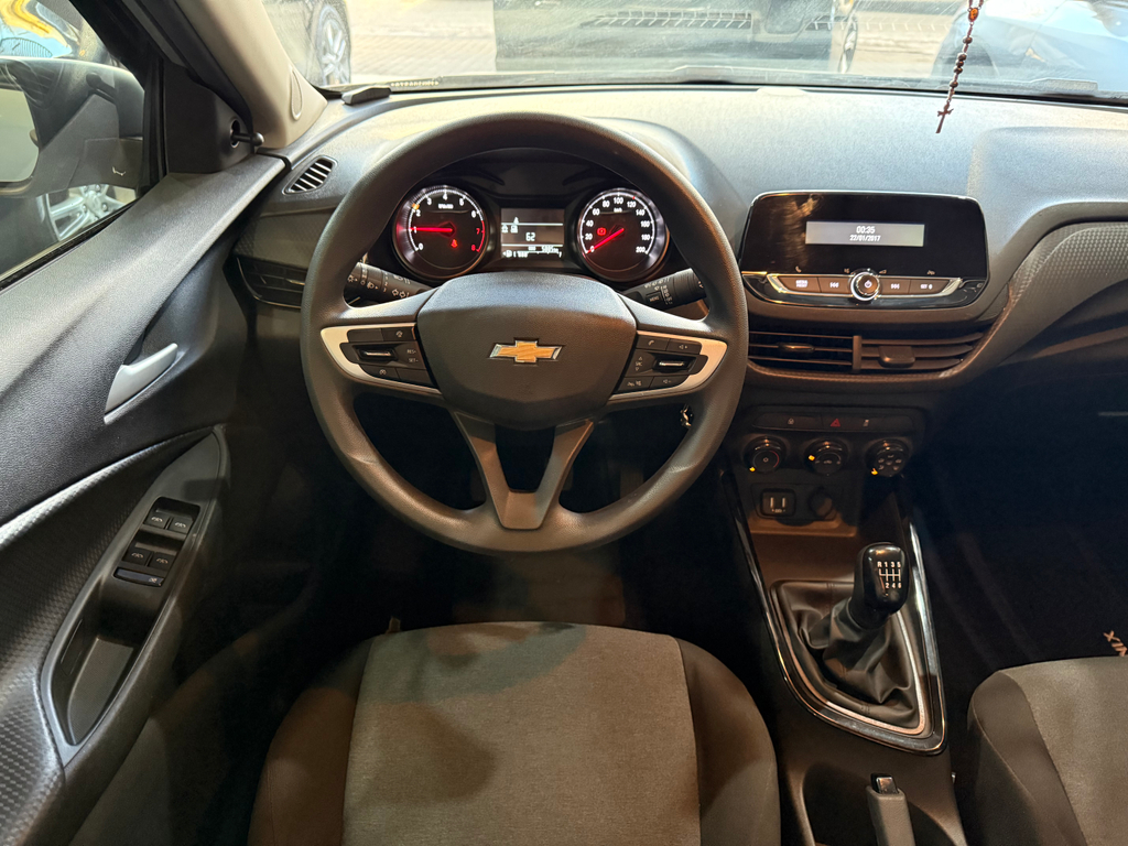 Chevrolet Onix Prata