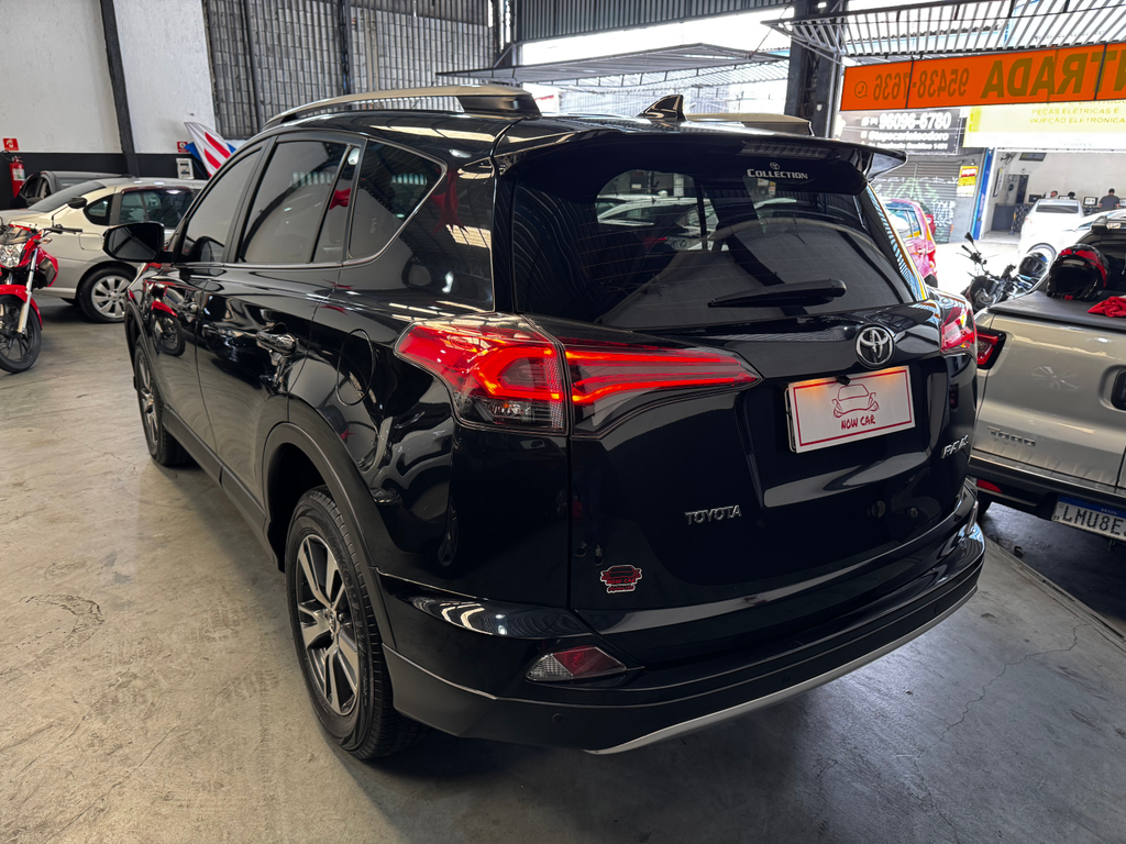 Toyota RAV4 Preto