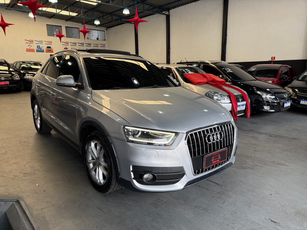 Audi Q3 Prata