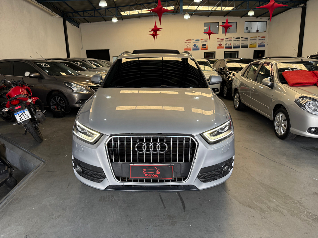 Audi Q3 Prata