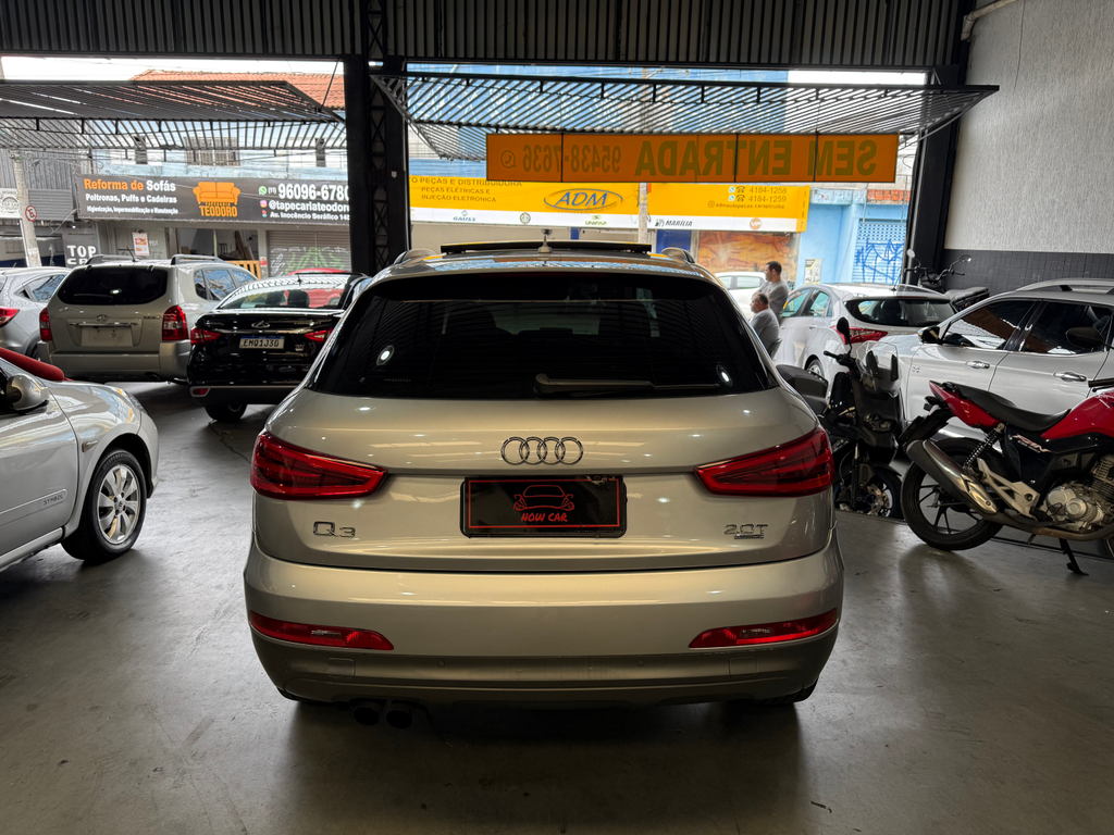 Audi Q3 Prata