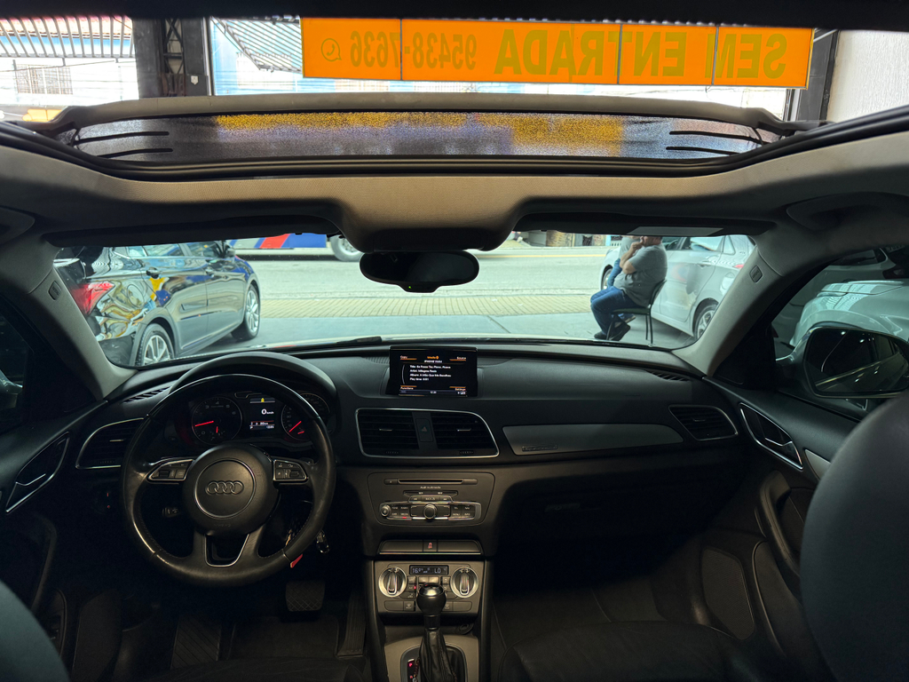 Audi Q3 Prata
