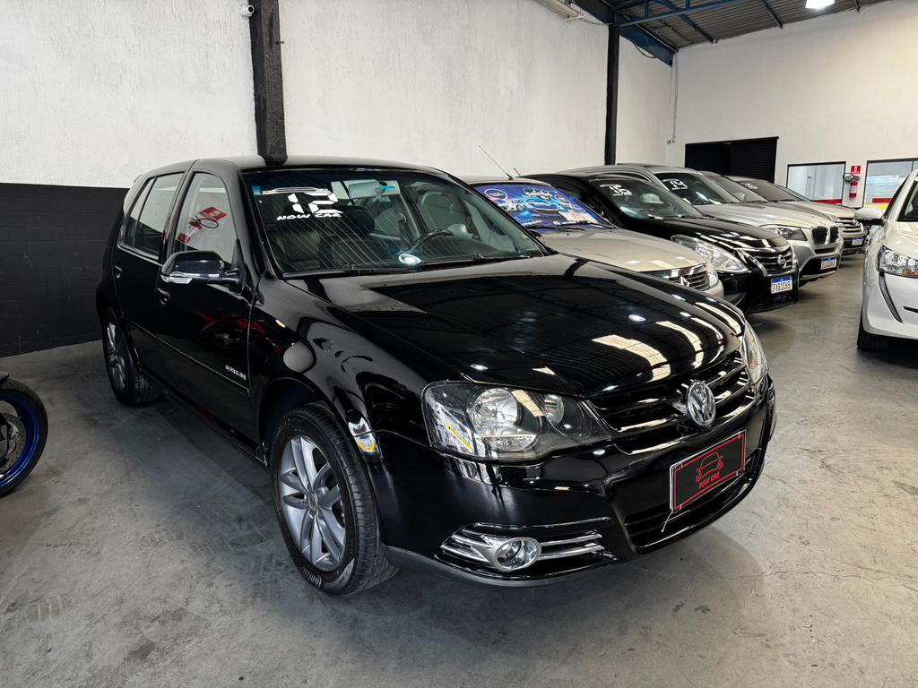 Volkswagen Golf Preto