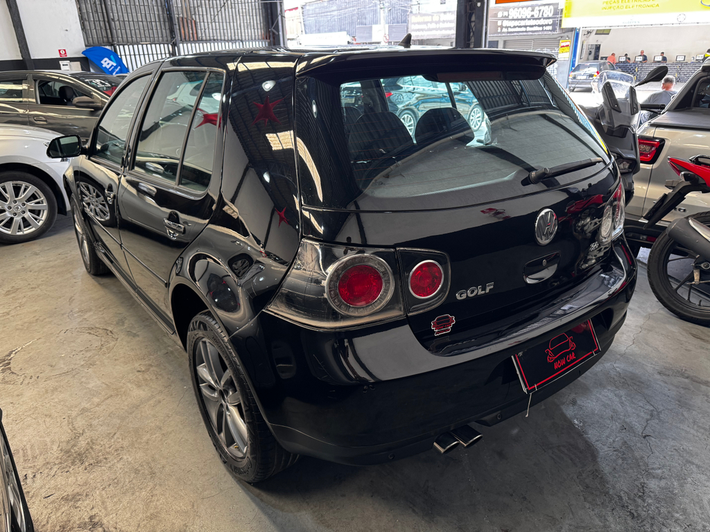 Volkswagen Golf Preto