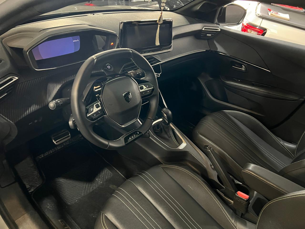 Peugeot 208 Branco