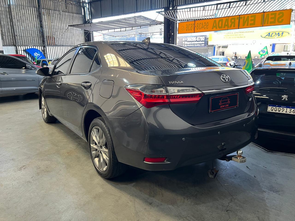 Toyota Corolla Cinza