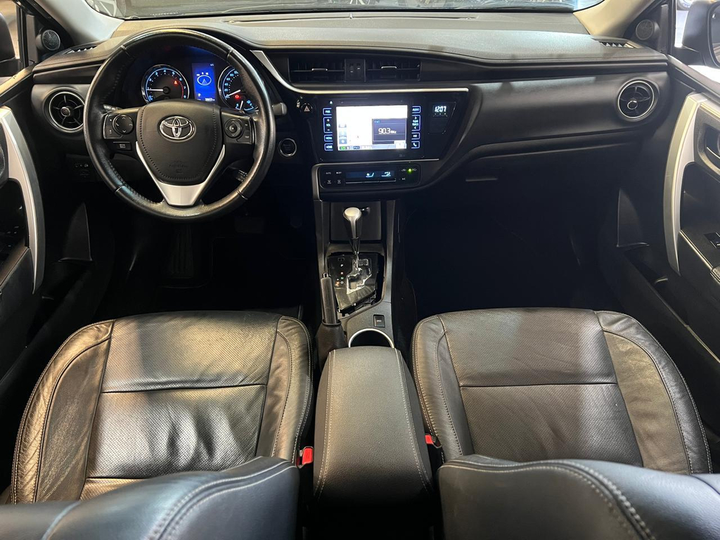 Toyota Corolla Cinza