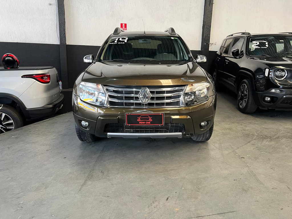 Renault Duster Verde