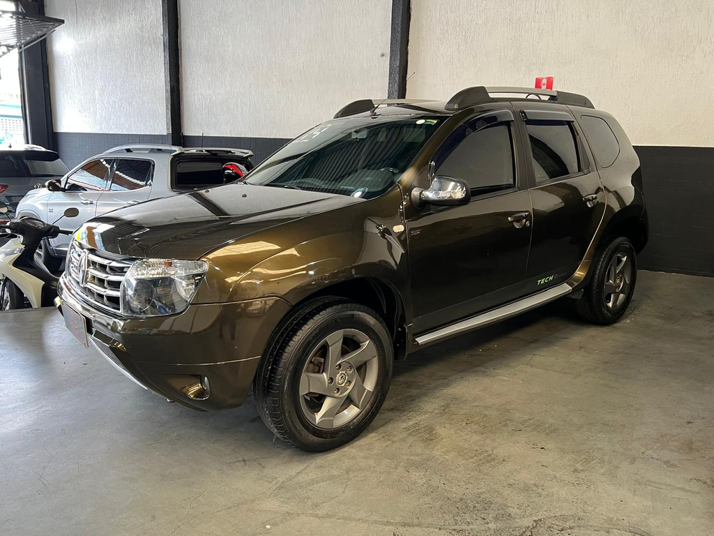 Renault Duster Verde