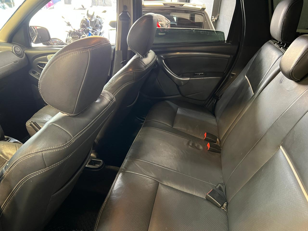 Renault Duster Verde