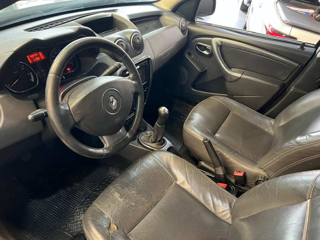 Renault Duster Verde