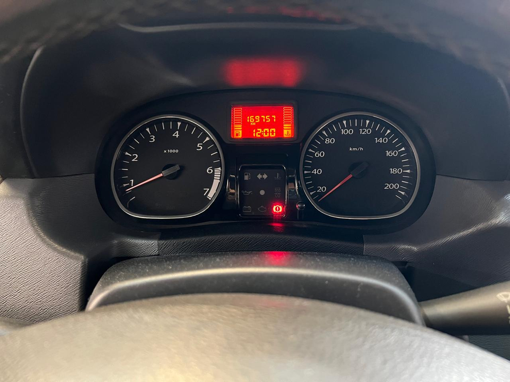 Renault Duster Verde