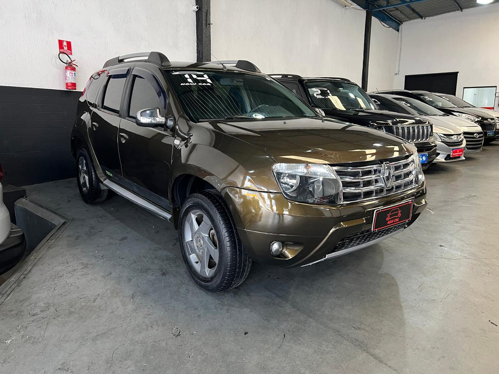 Renault Duster Verde