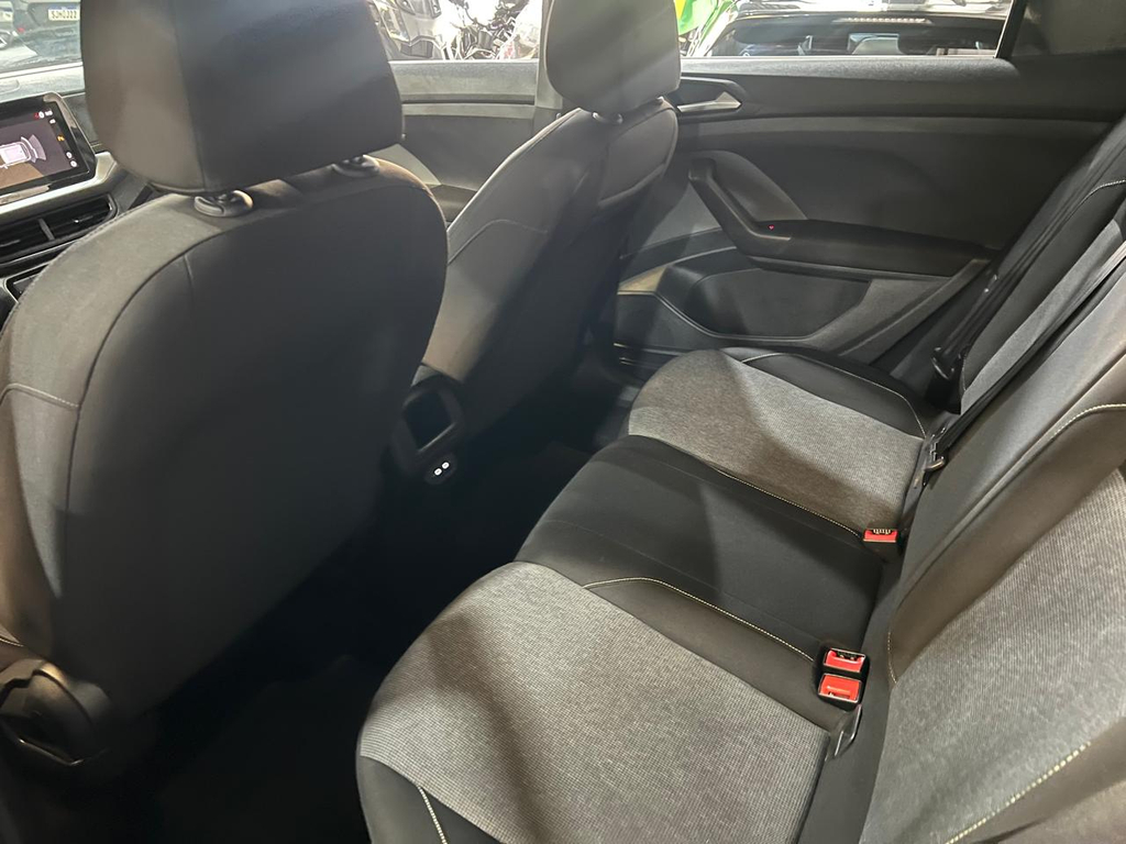 Volkswagen T-Cross Prata