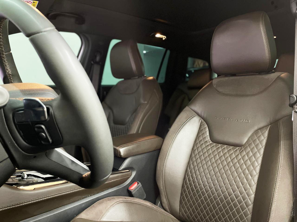 Jeep Commander Prata