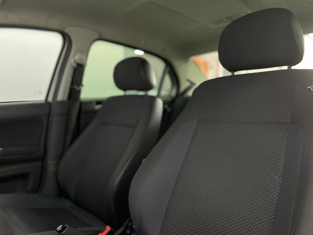 Volkswagen Voyage Prata