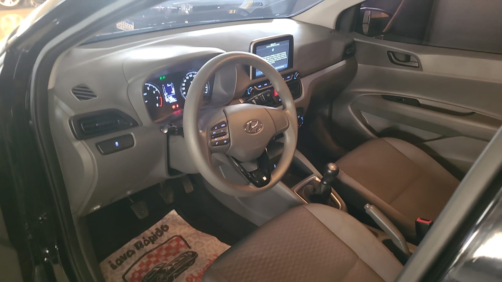Hyundai HB20S Preto
