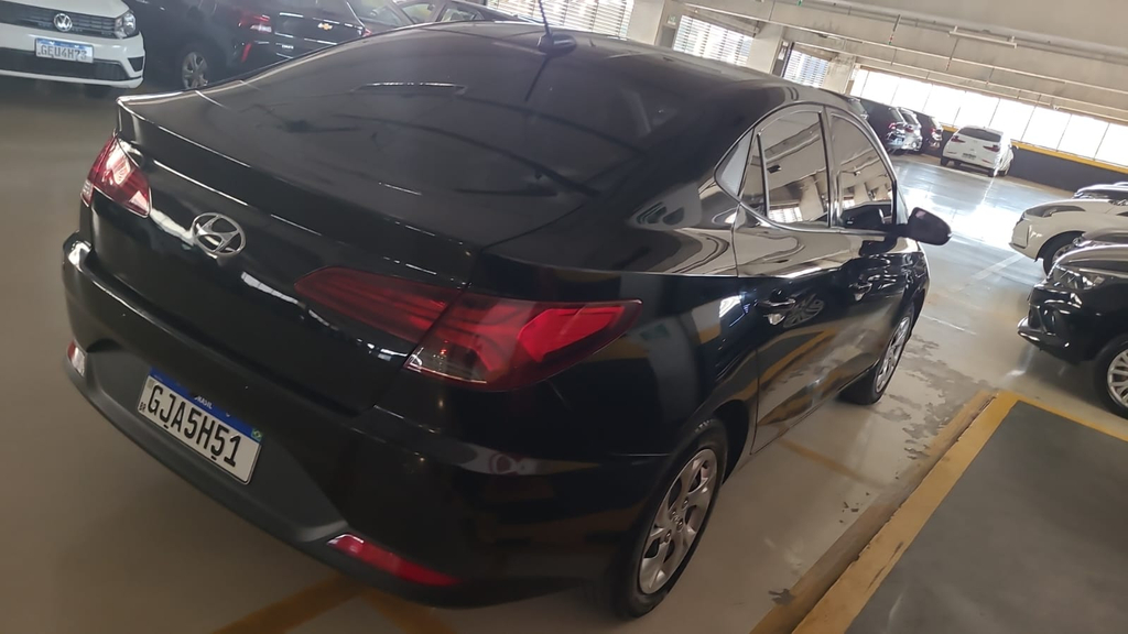 Hyundai HB20S Preto