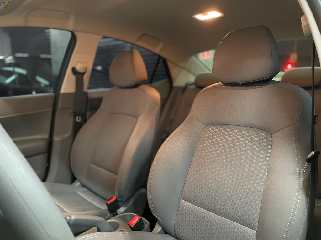 Hyundai HB20S Preto