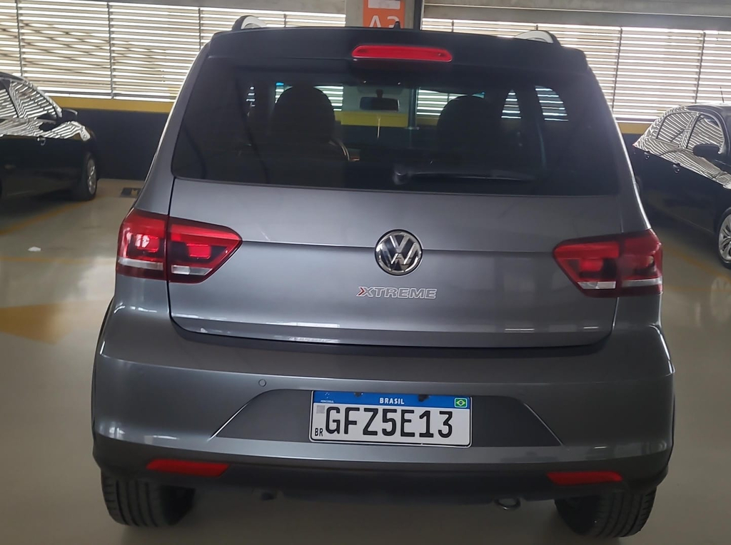 Volkswagen Fox Cinza