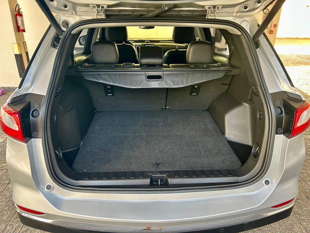 Chevrolet Equinox Prata