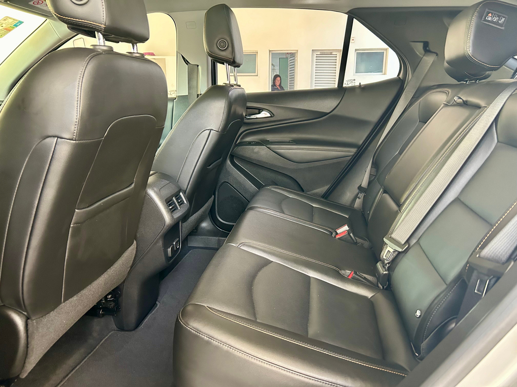 Chevrolet Equinox Prata