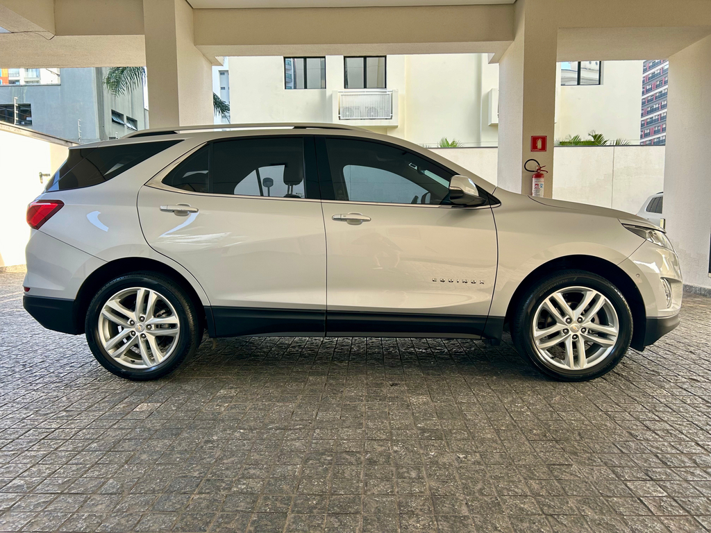 Chevrolet Equinox Prata