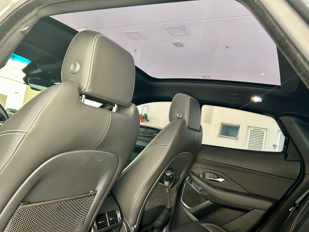 Jaguar E-Pace Cinza