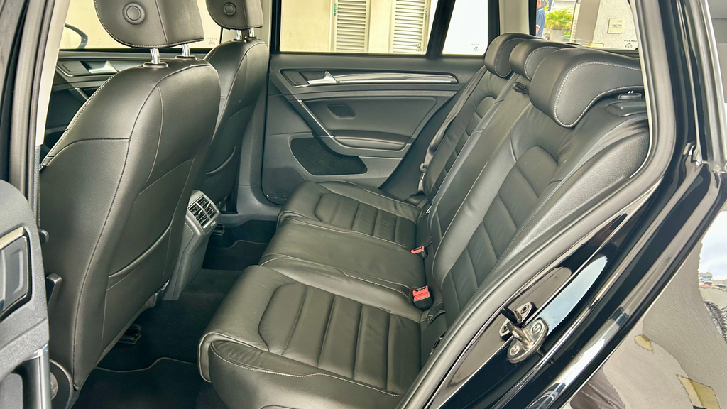 Volkswagen Golf Variant Prata