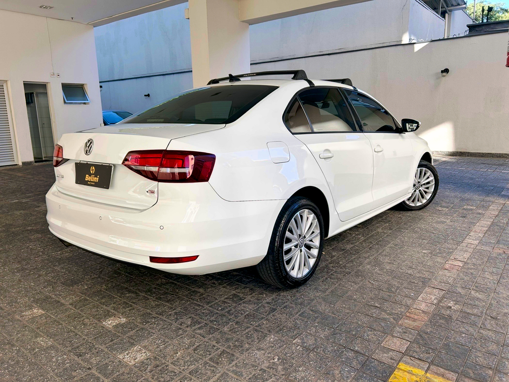 Volkswagen Jetta Branco