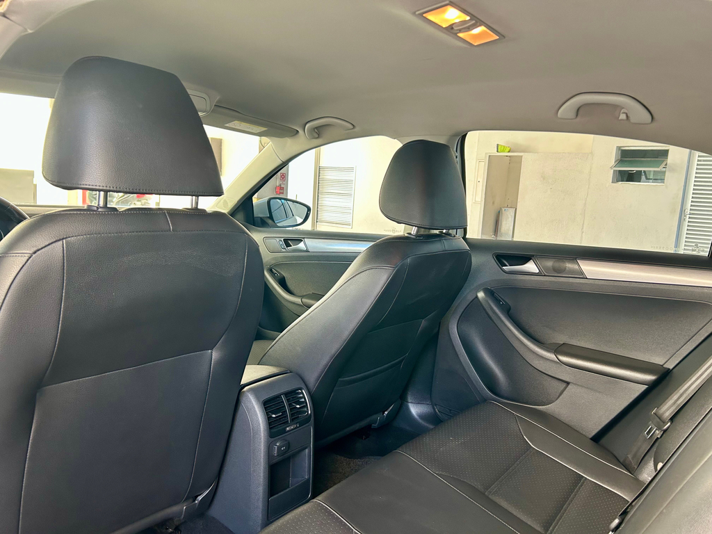 Volkswagen Jetta Branco