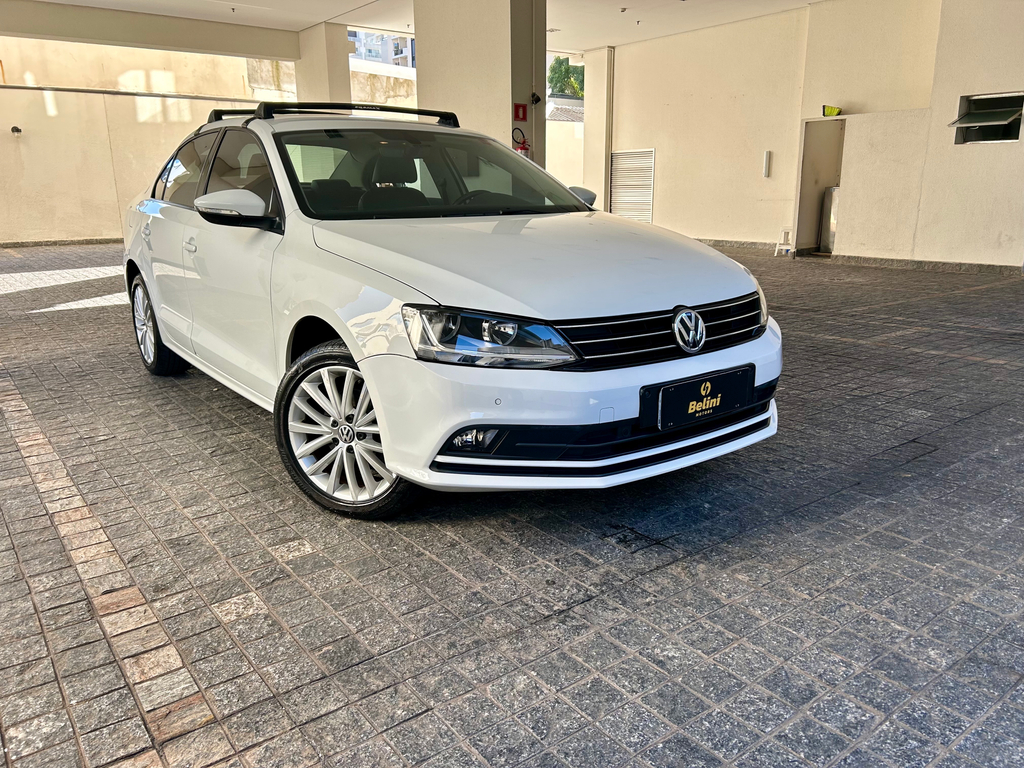 Volkswagen Jetta Branco