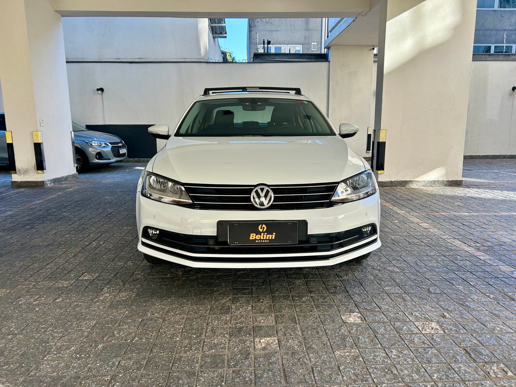 Volkswagen Jetta Branco