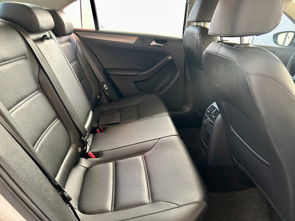 Volkswagen Jetta Branco