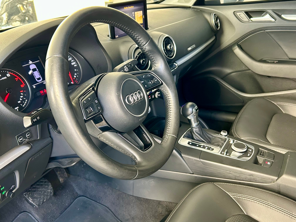 Audi A3 Sedan Branco