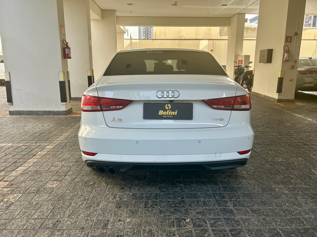 Audi A3 Sedan Branco