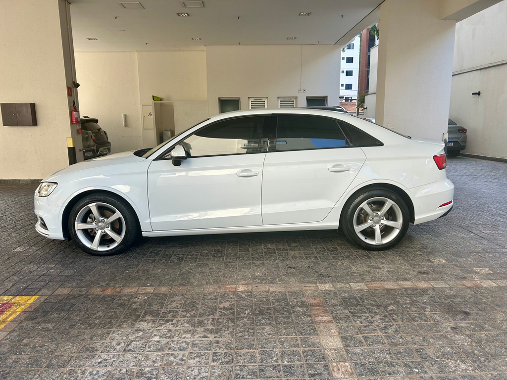 Audi A3 Sedan Branco