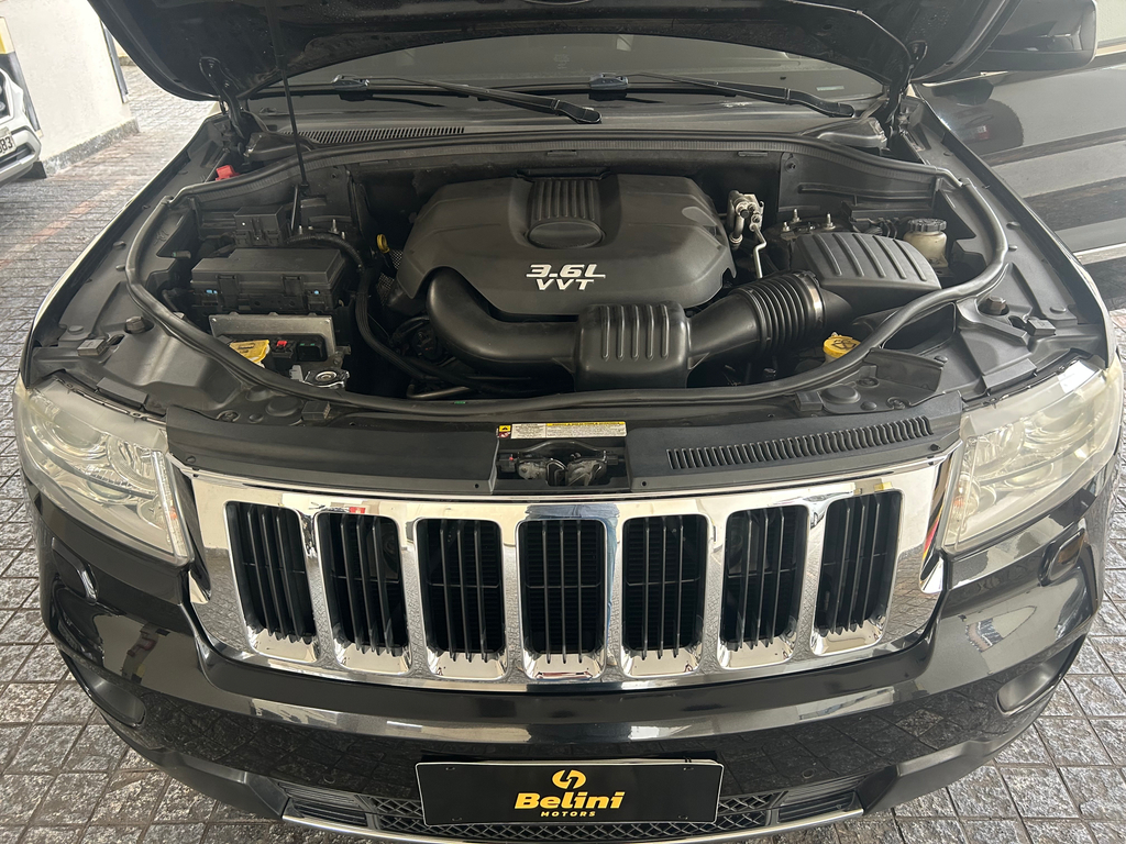 Jeep Grand Cherokee Preto