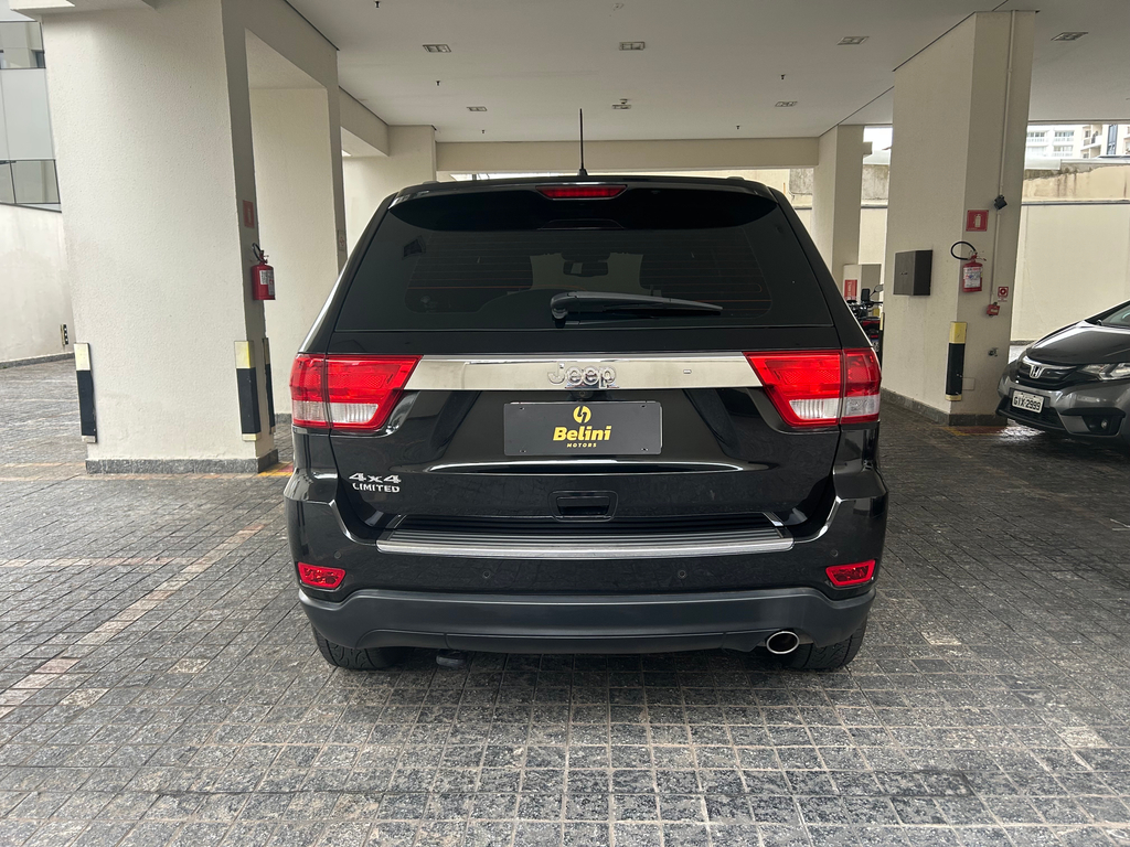 Jeep Grand Cherokee Preto