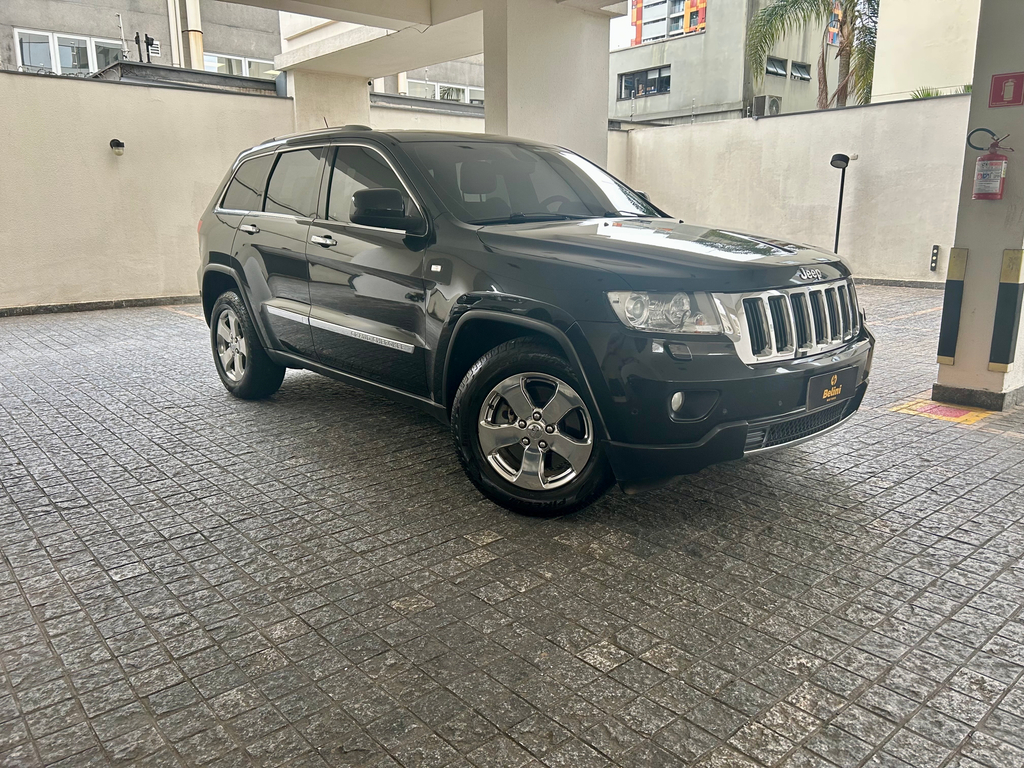 Jeep Grand Cherokee Preto