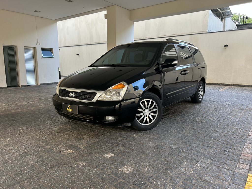 Kia Carnival Preto