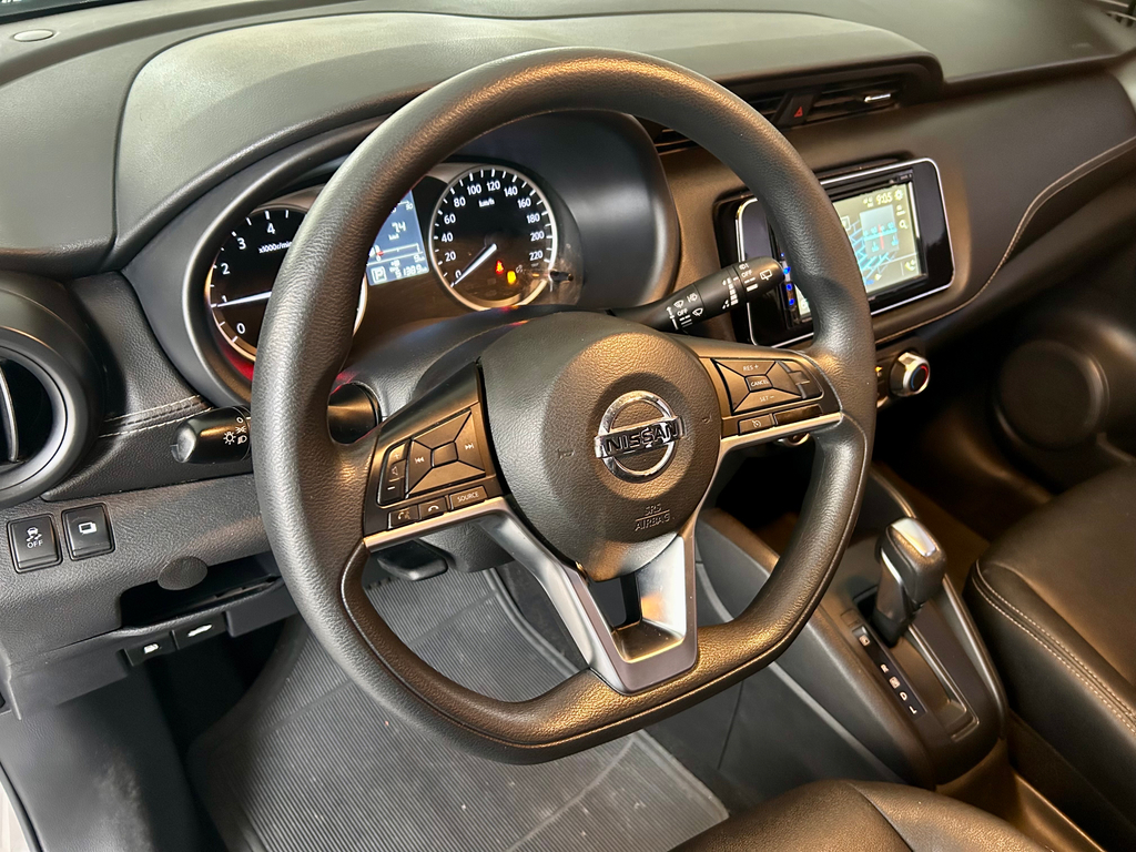 Nissan Kicks Prata