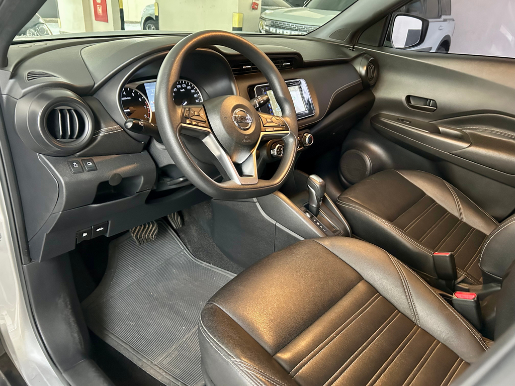 Nissan Kicks Prata