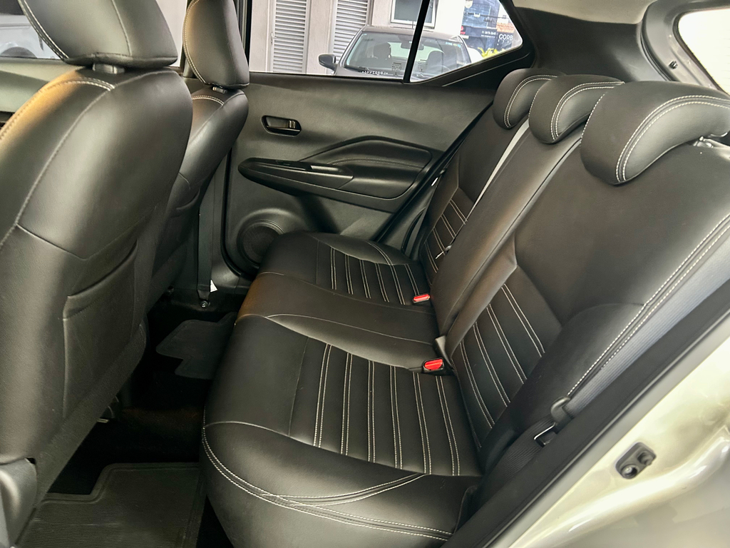 Nissan Kicks Prata