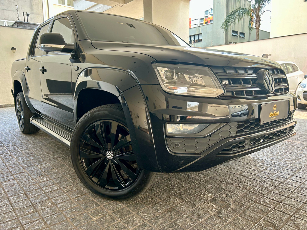 Volkswagen Amarok Preto