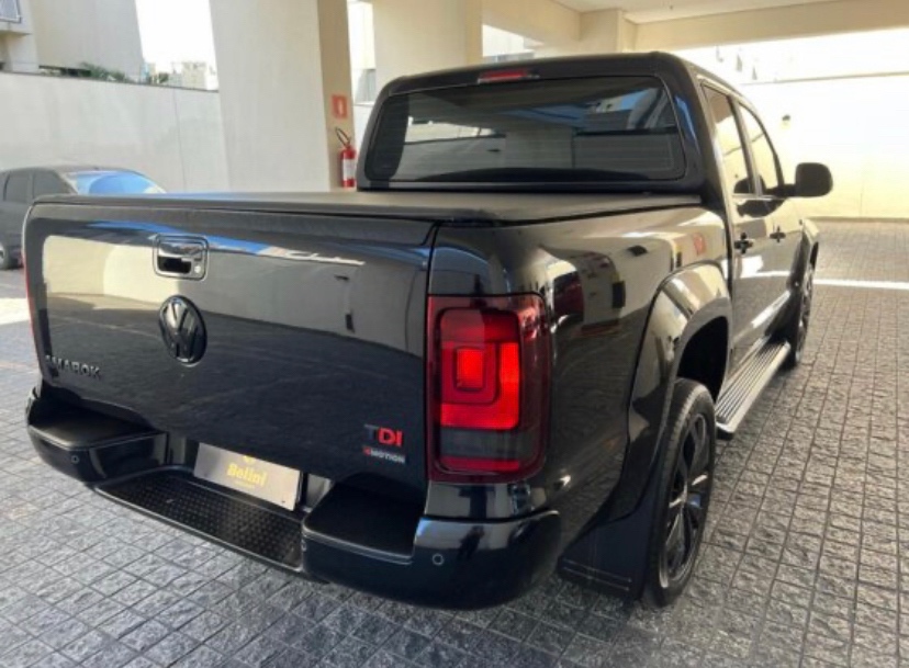 Volkswagen Amarok Preto