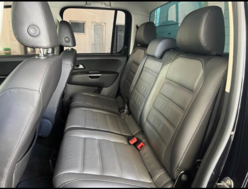 Volkswagen Amarok Preto