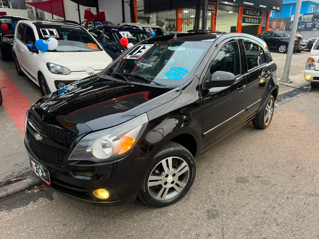 Chevrolet Agile Preto